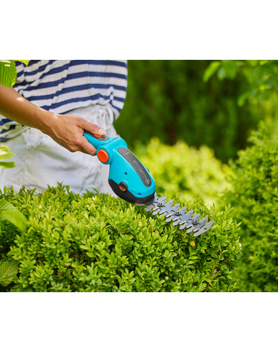 GARDENA Akumulatorowe nożyce do przycinania brzegów trawnika i cięcia krzewów ComfortCut Li